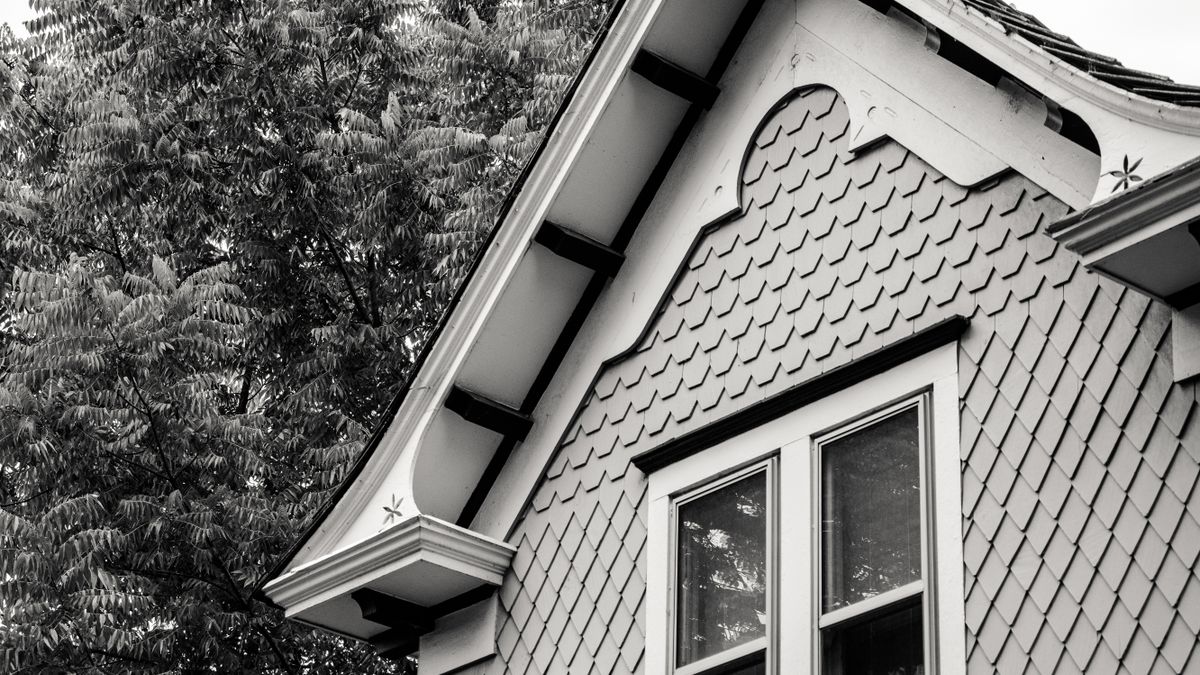 Creating Safe Loft Staircases in Narrow Homes