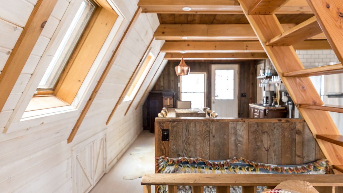 How to Declutter and Organise Your Attic Safely