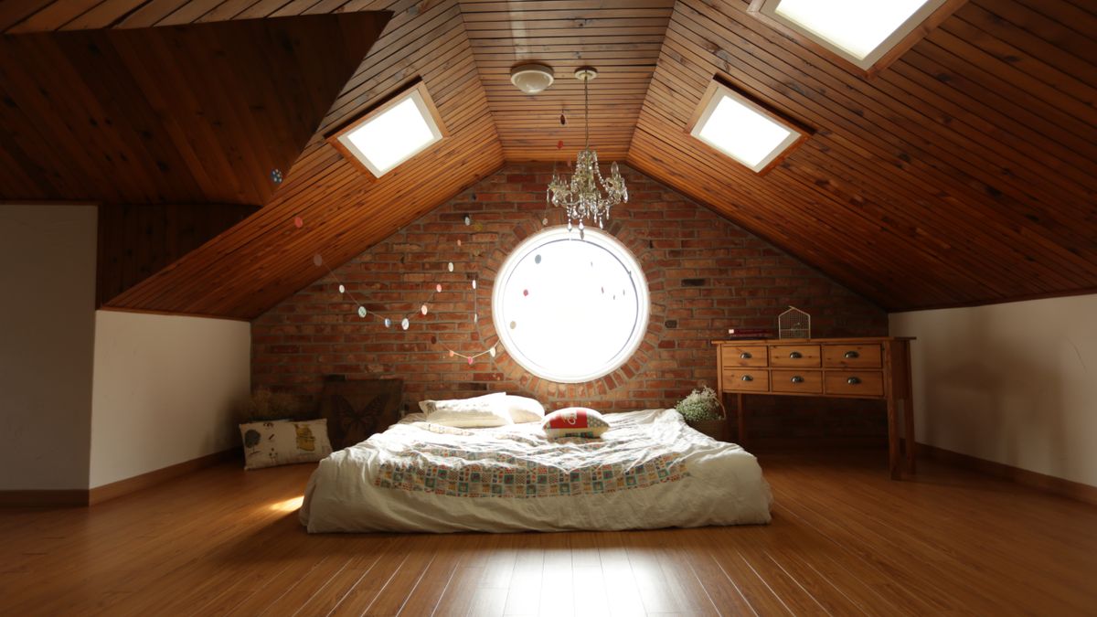Saving Money on Loft Insulation Materials
